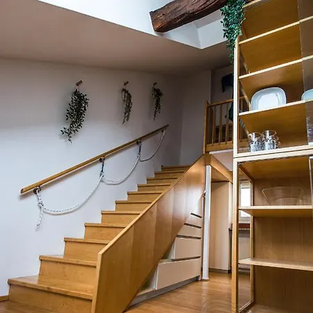 Urban Loft // Center // Location Apartman