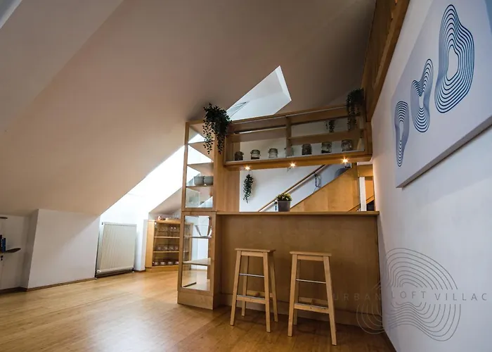 Urban Loft // Center // Location *