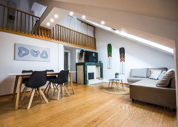 Urban Loft // Center // Location